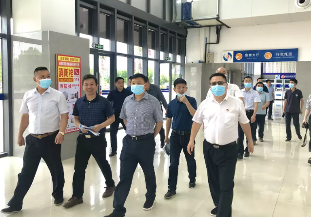 鄱陽長運：縣委副書記王宗華一行蒞臨鄱陽長運檢查指導文明創(chuàng)建工作