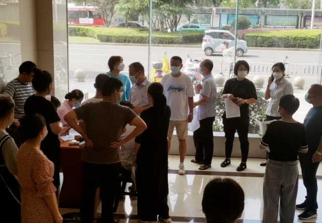 景德鎮(zhèn)長(zhǎng)運(yùn) 開展義務(wù)獻(xiàn)血活動(dòng)