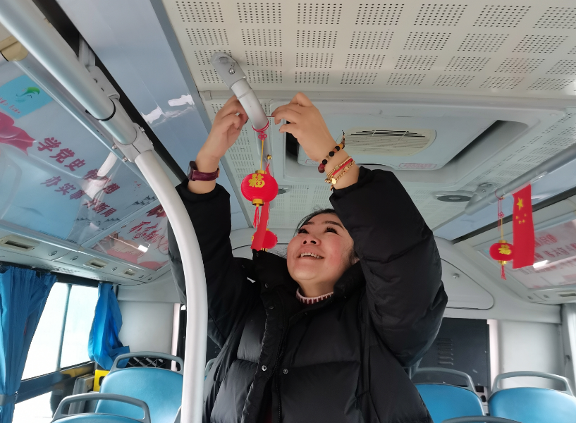 黃山長(zhǎng)運(yùn)：開(kāi)展第五屆春節(jié)車廂文化活動(dòng)