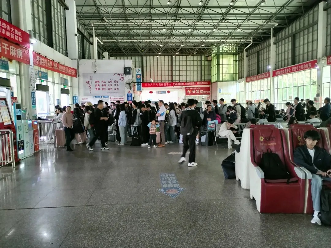 撫州長(zhǎng)運(yùn)：返程高峰來(lái)襲，讓旅客出行無(wú)憂