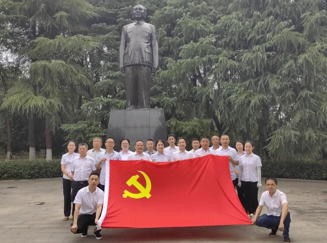 長運(yùn)物業(yè)：開展7月主題黨日活動