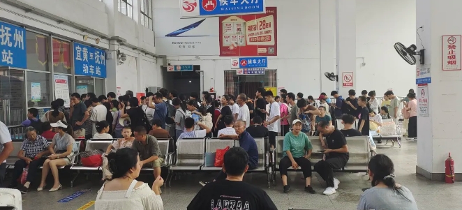 撫州長(zhǎng)運(yùn):宜黃分公司全力保障中秋假期安全出行