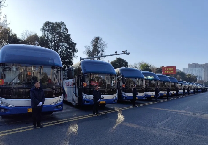 吉安長運：圓滿完成市人大、政協(xié)兩會用車保障任務(wù)