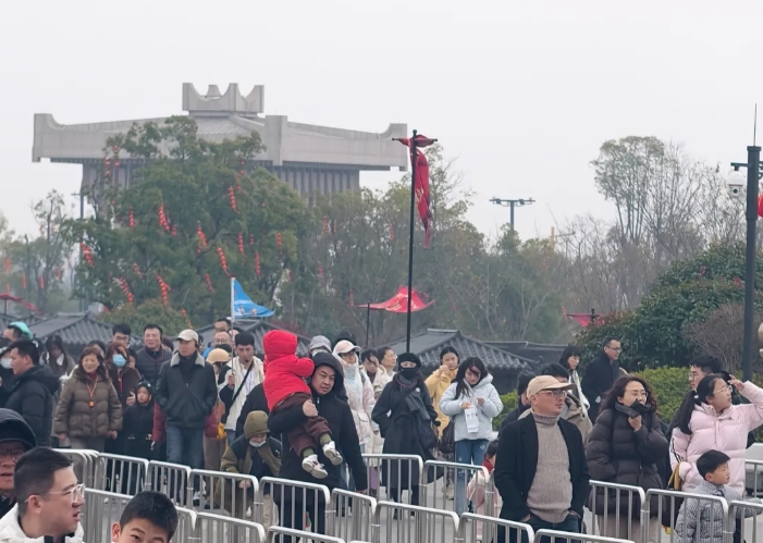 都市城際公交：運游結(jié)合 春節(jié)旅游圓滿收官