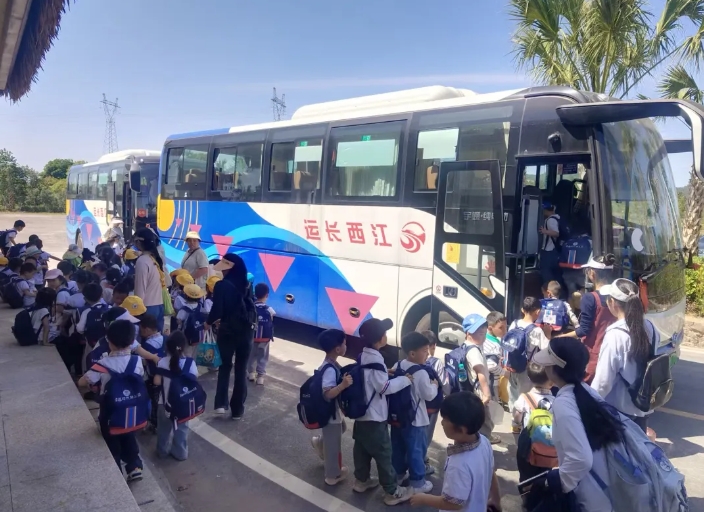 撫州長運：金溪分公司助力春游研學出行