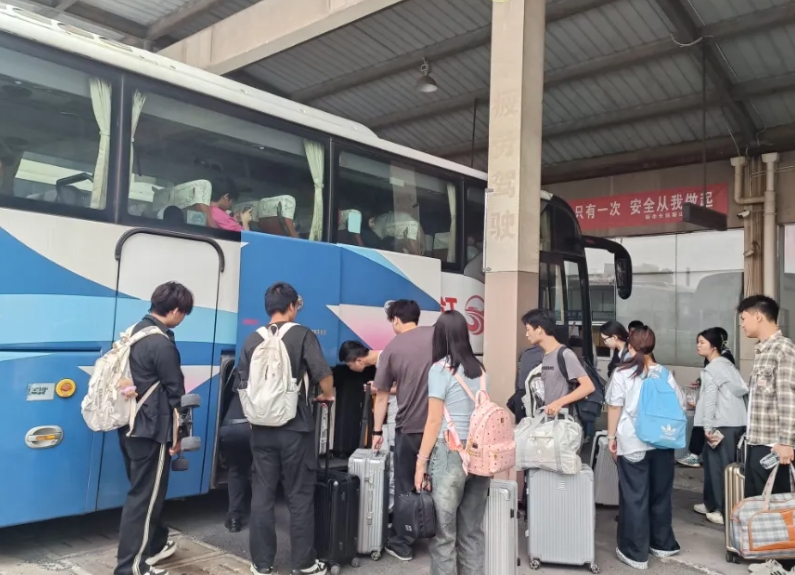 新余公司：多措并舉，保障“五一”旅客出行