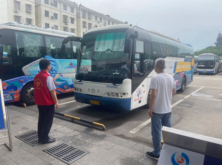 南昌-樂(lè)安、南昌-黎川定點(diǎn)巴士開(kāi)通運(yùn)營(yíng)