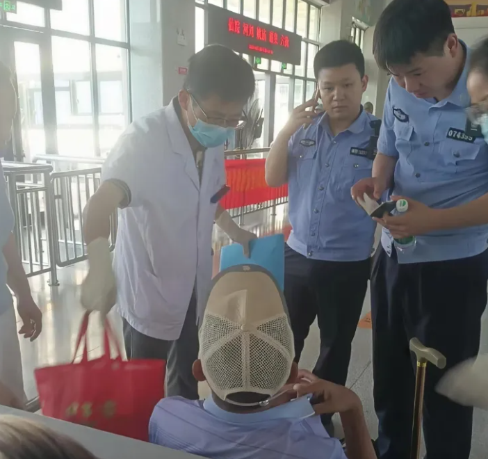 馬鞍山長(zhǎng)客：轉(zhuǎn)危為安！含山中心客運(yùn)站救助聾啞老人