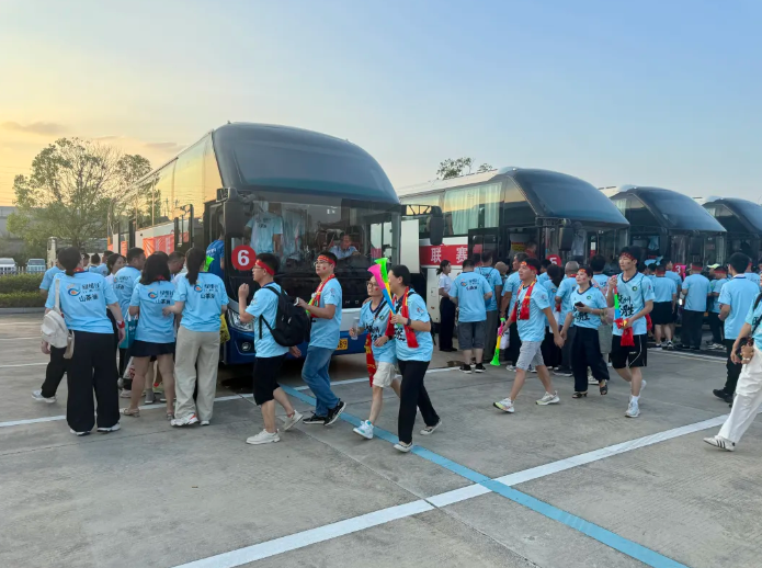 吉安公司：高效接駁保暢通 溫情服務(wù)顯擔(dān)當(dāng)