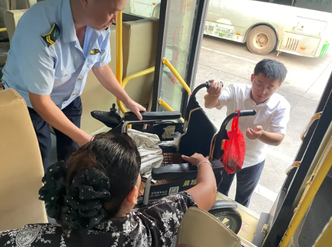 撫州長運(yùn)：服務(wù)提升見行動(dòng) 暖心助乘顯溫情
