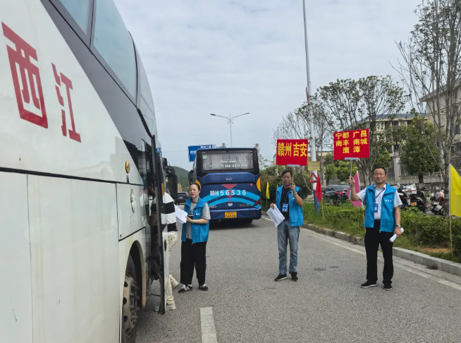 景德鎮(zhèn)長運(yùn)：暖心護(hù)航歡度節(jié)假日 國慶直通車圓滿收官