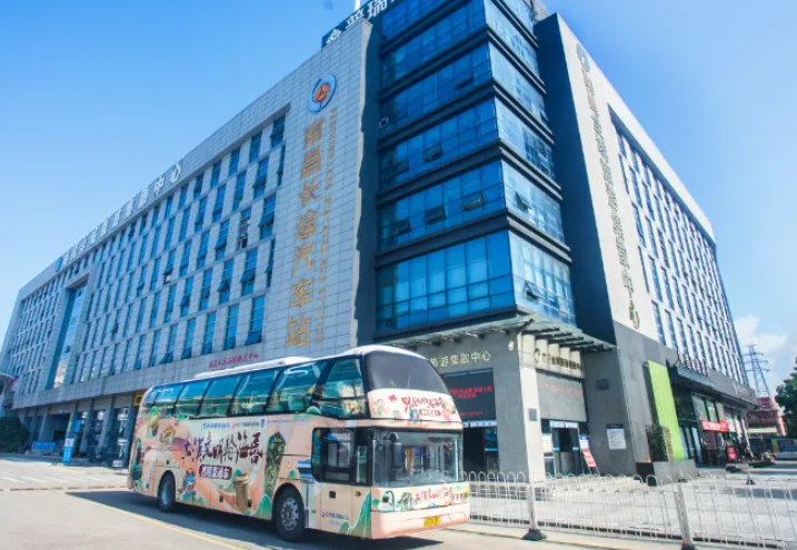 江西長運?；韬钪蓖ㄜ囍?chuàng)旅游新高