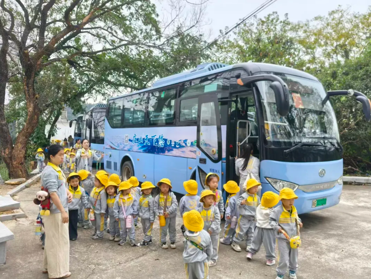 九江長(zhǎng)運(yùn)：四年之約！金色搖籃幼兒園再乘廬山公交研學(xué)