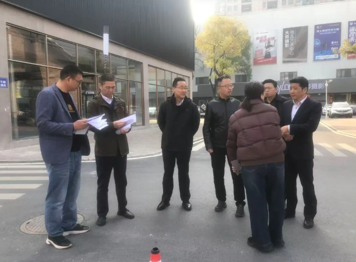 穆孫祥督導(dǎo)檢查長(zhǎng)運(yùn)物業(yè)安全生產(chǎn)工作